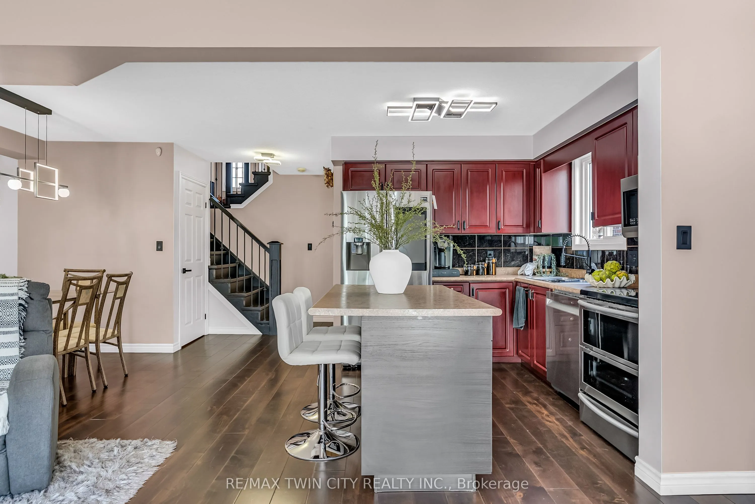 193 Mountain Laurel Crescent