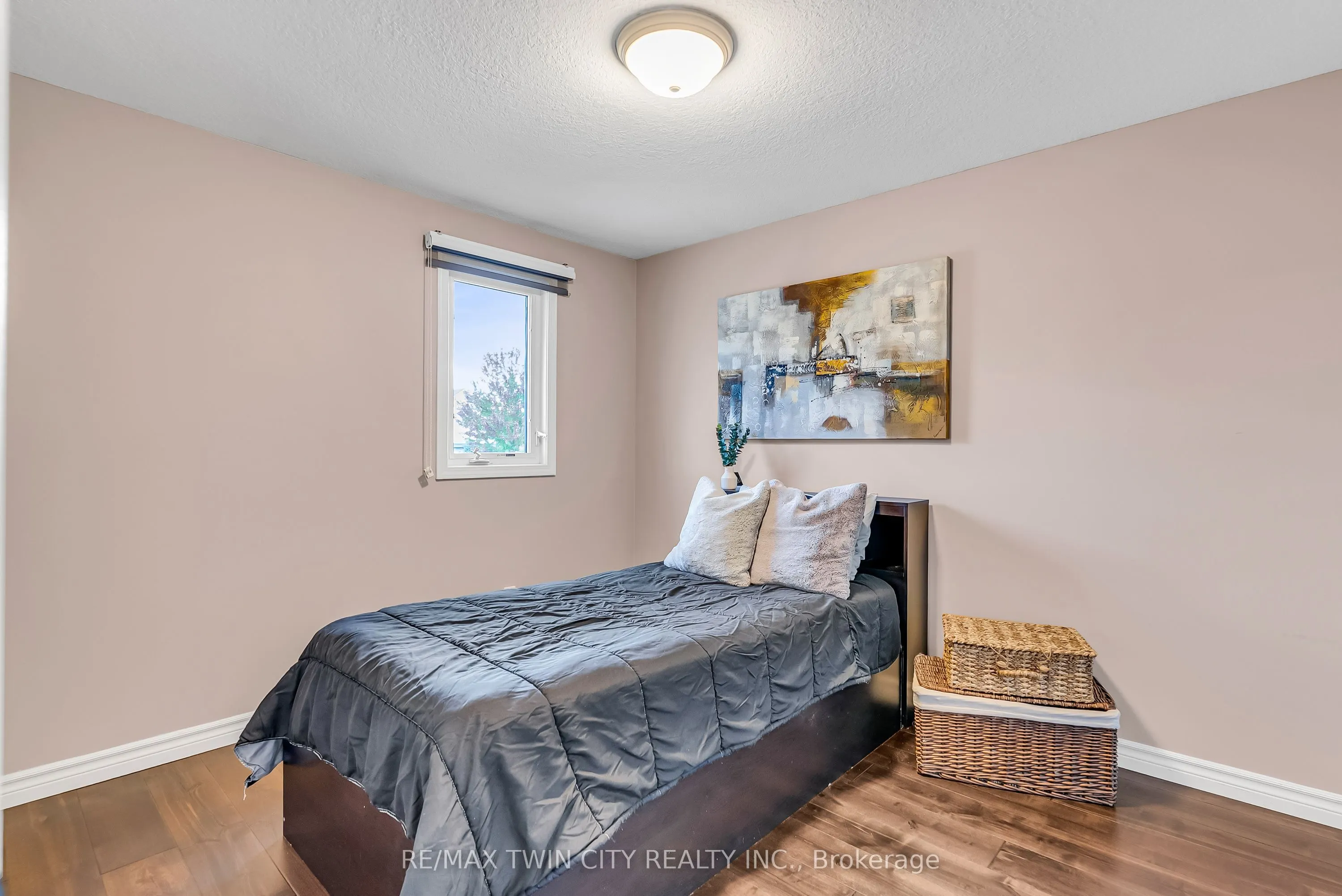 193 Mountain Laurel Crescent