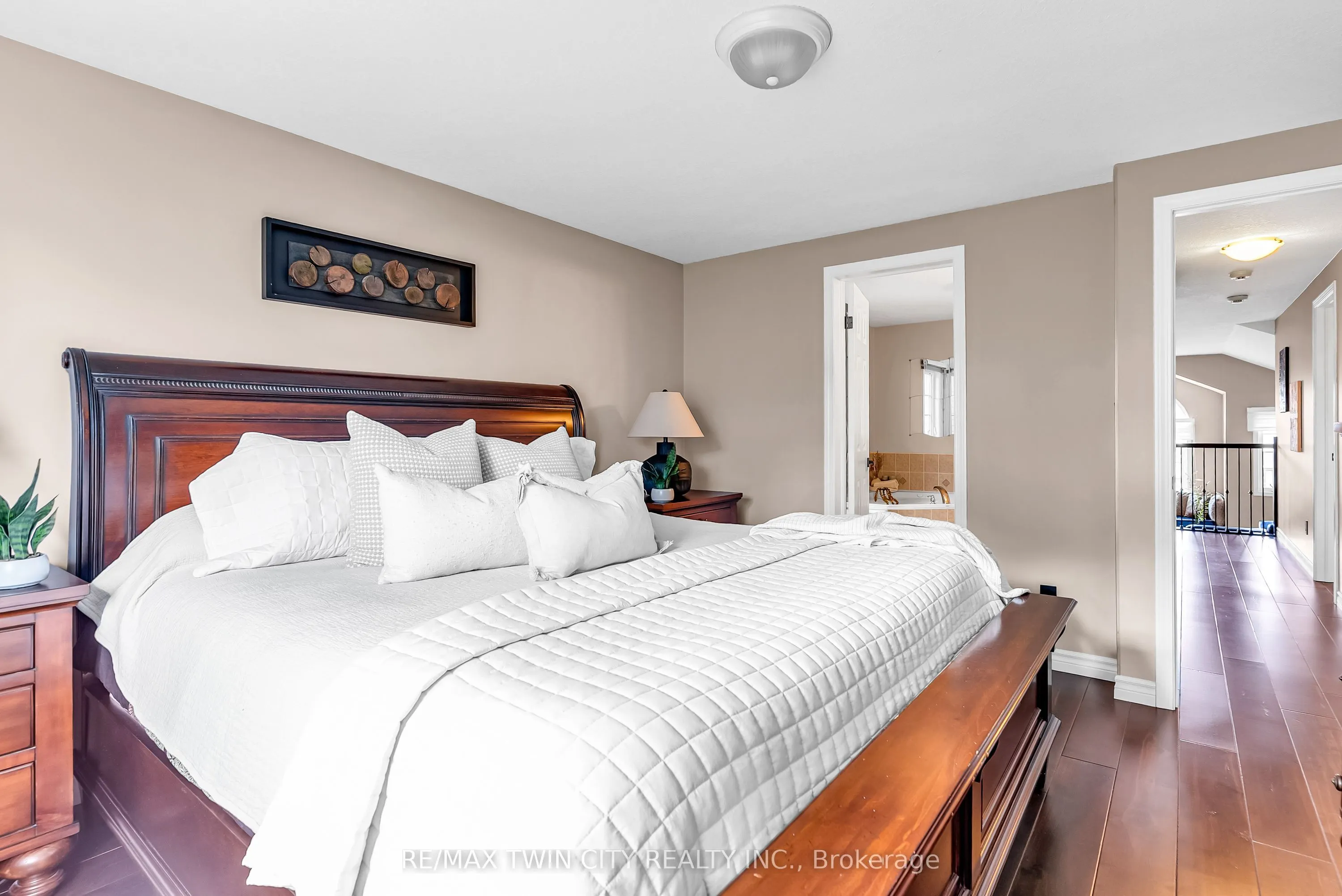 193 Mountain Laurel Crescent