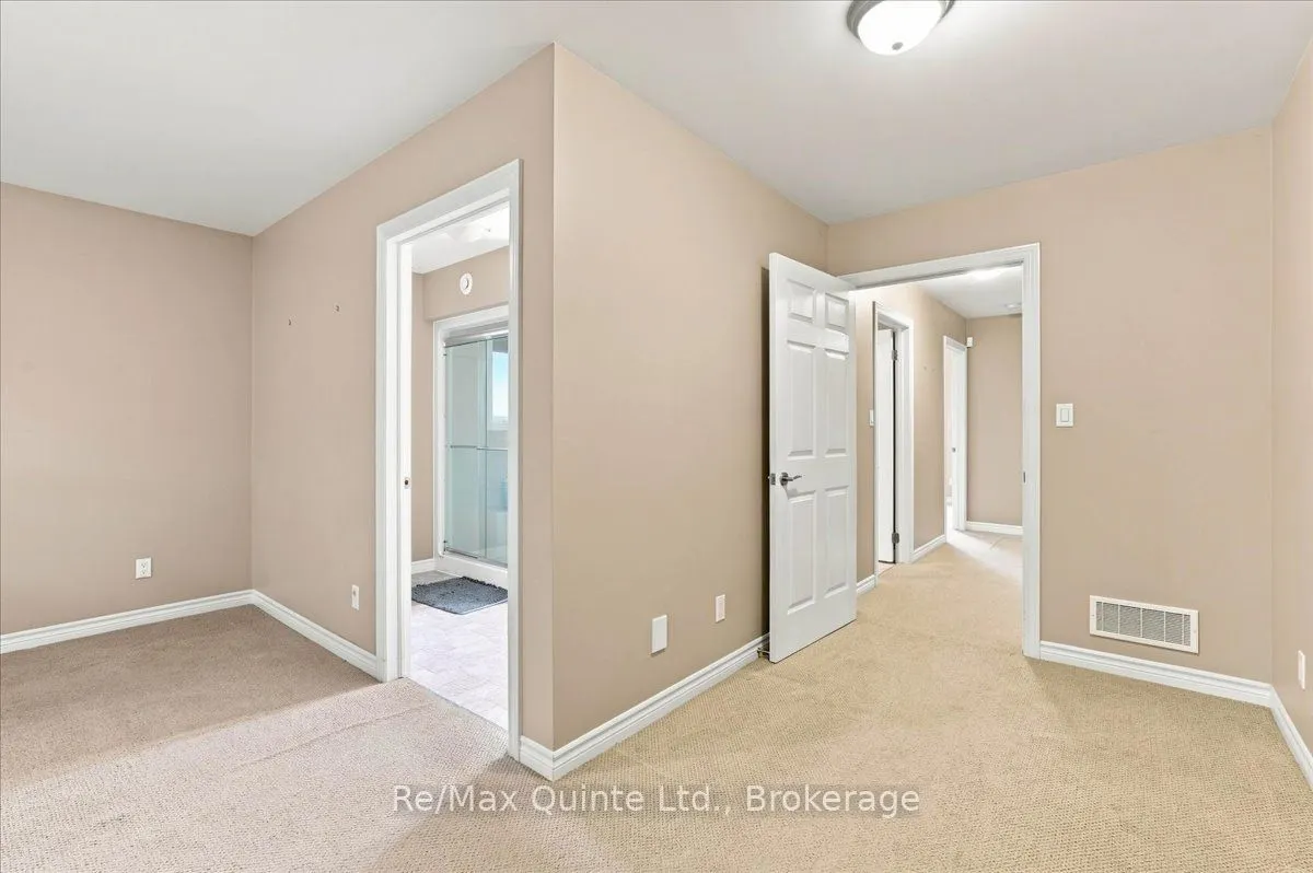 4 Forest Drive