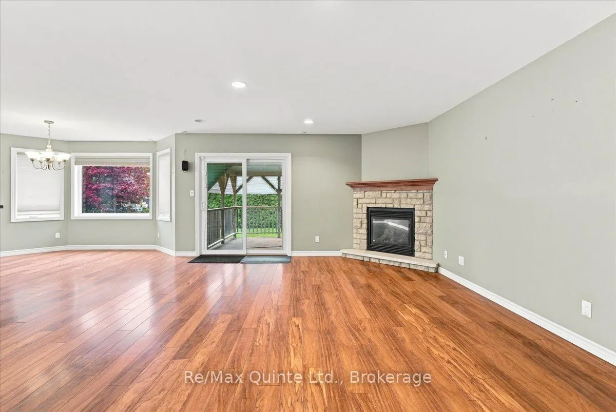 4 Forest Drive