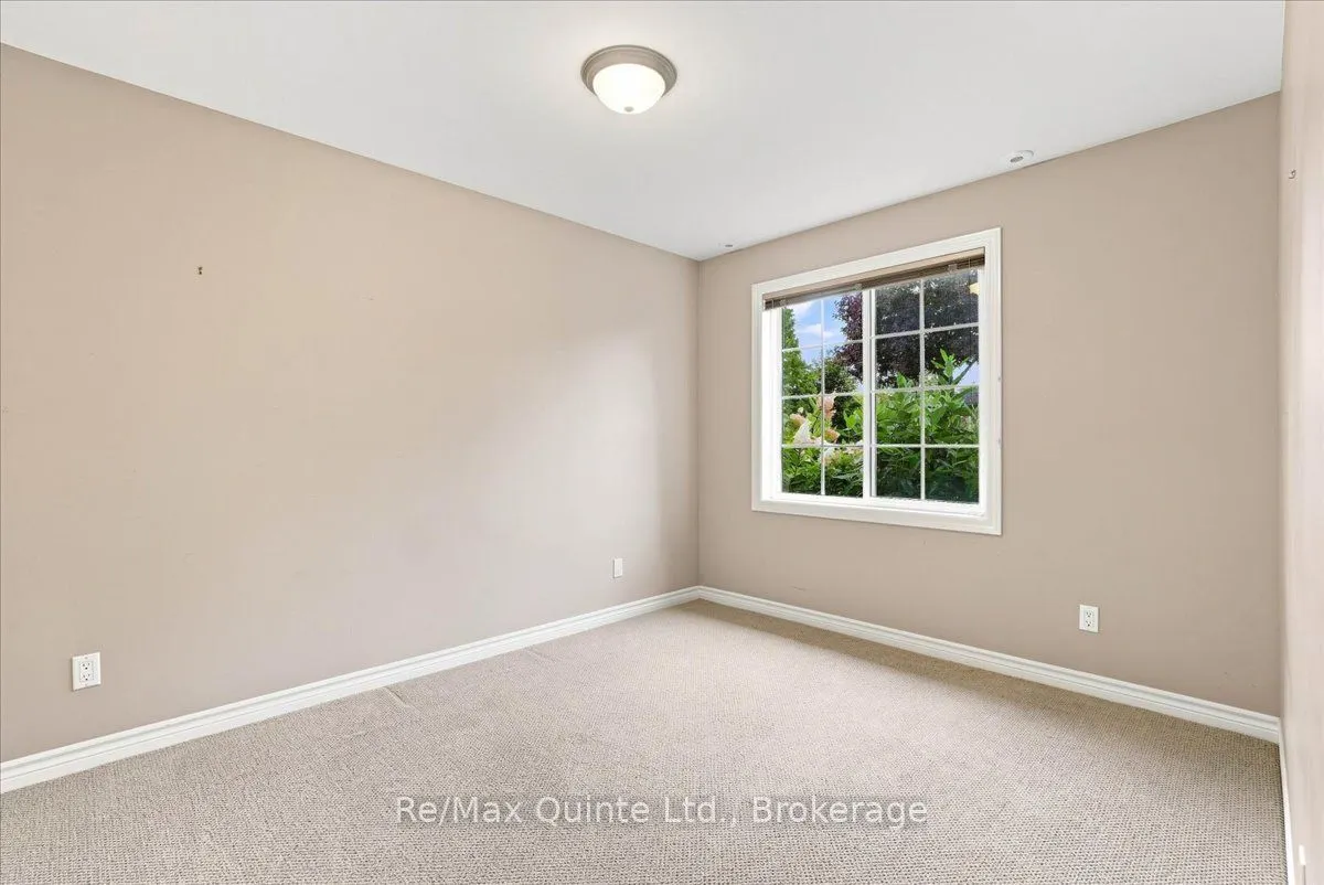 4 Forest Drive
