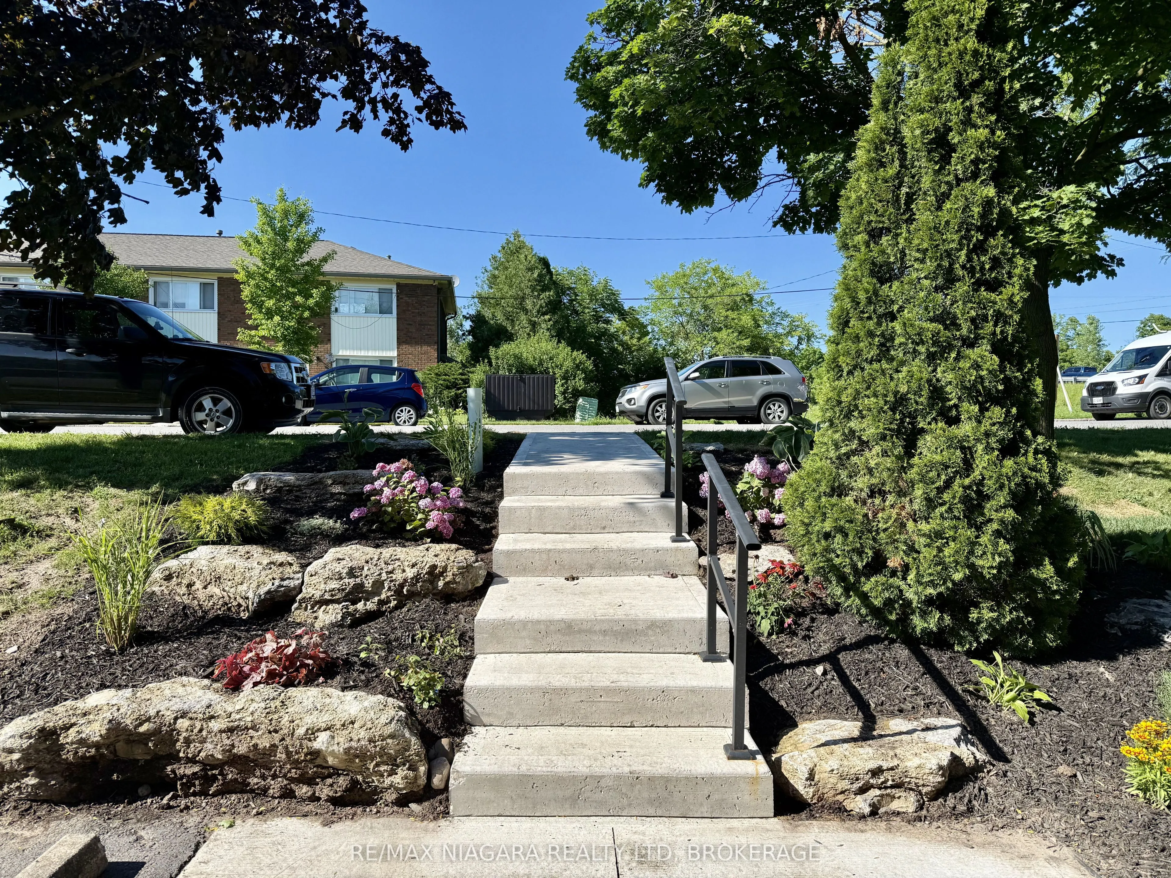 7 Riverview Boulevard #102