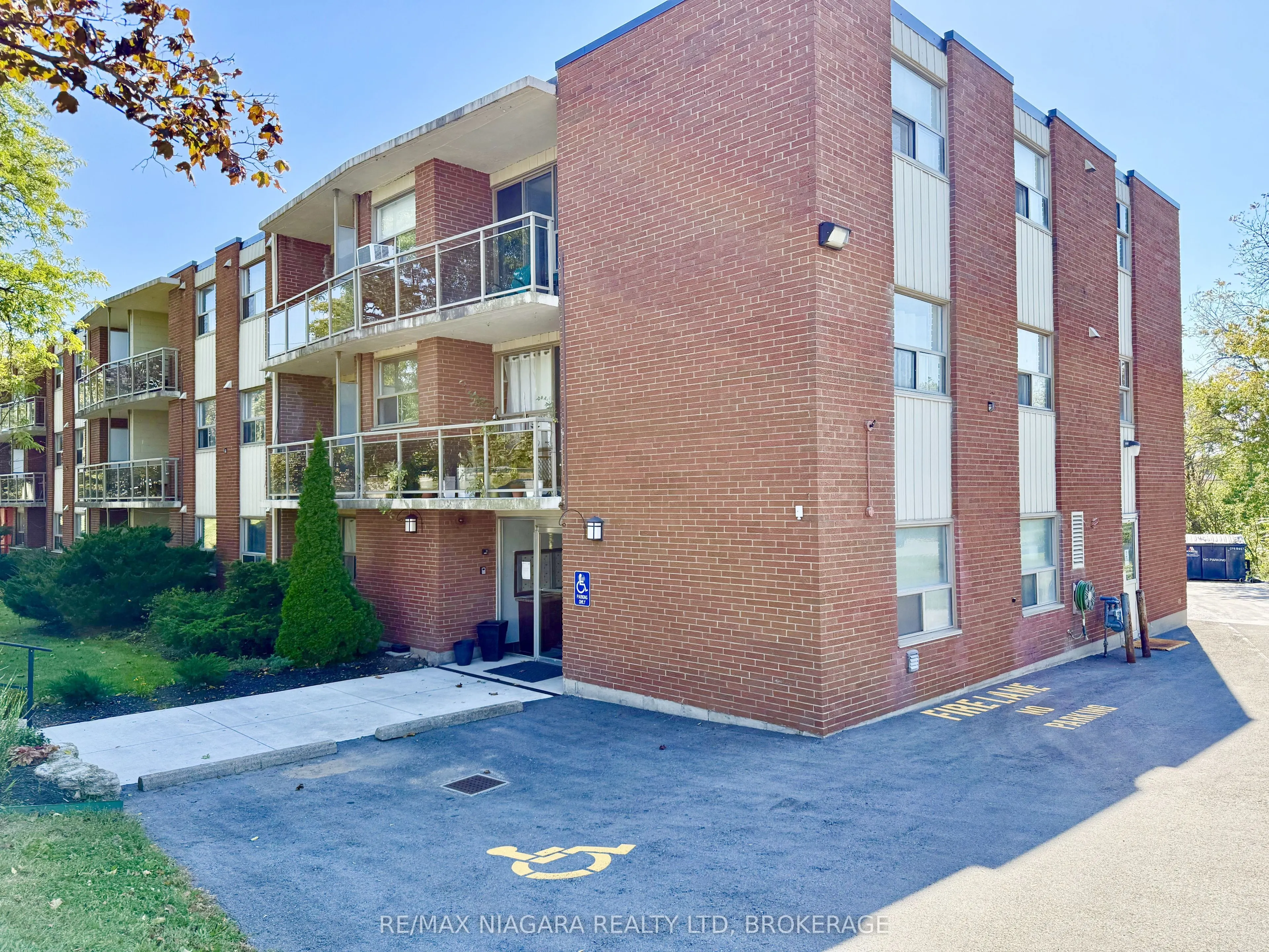 7 Riverview Boulevard #102