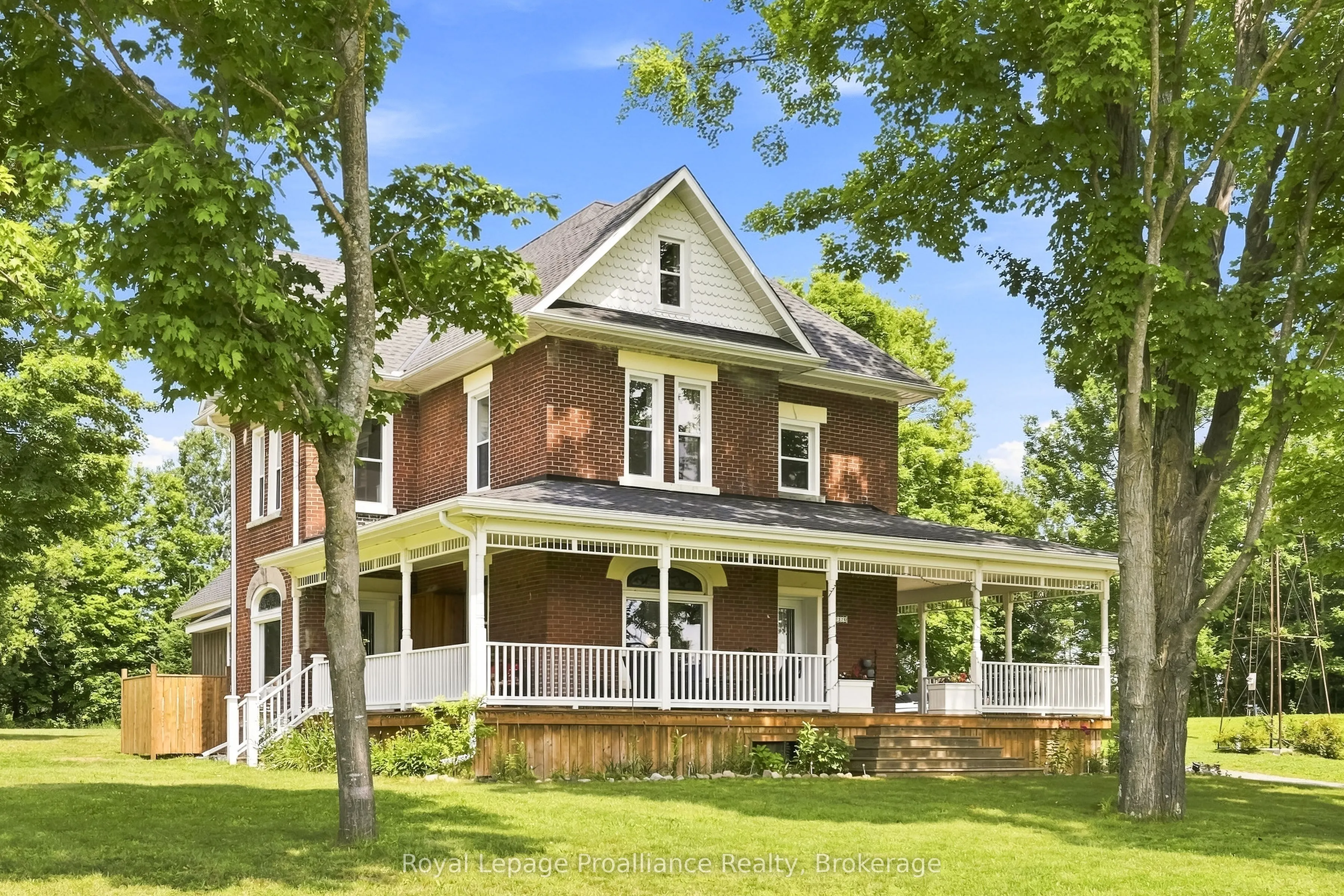 1376 Queensborough Road