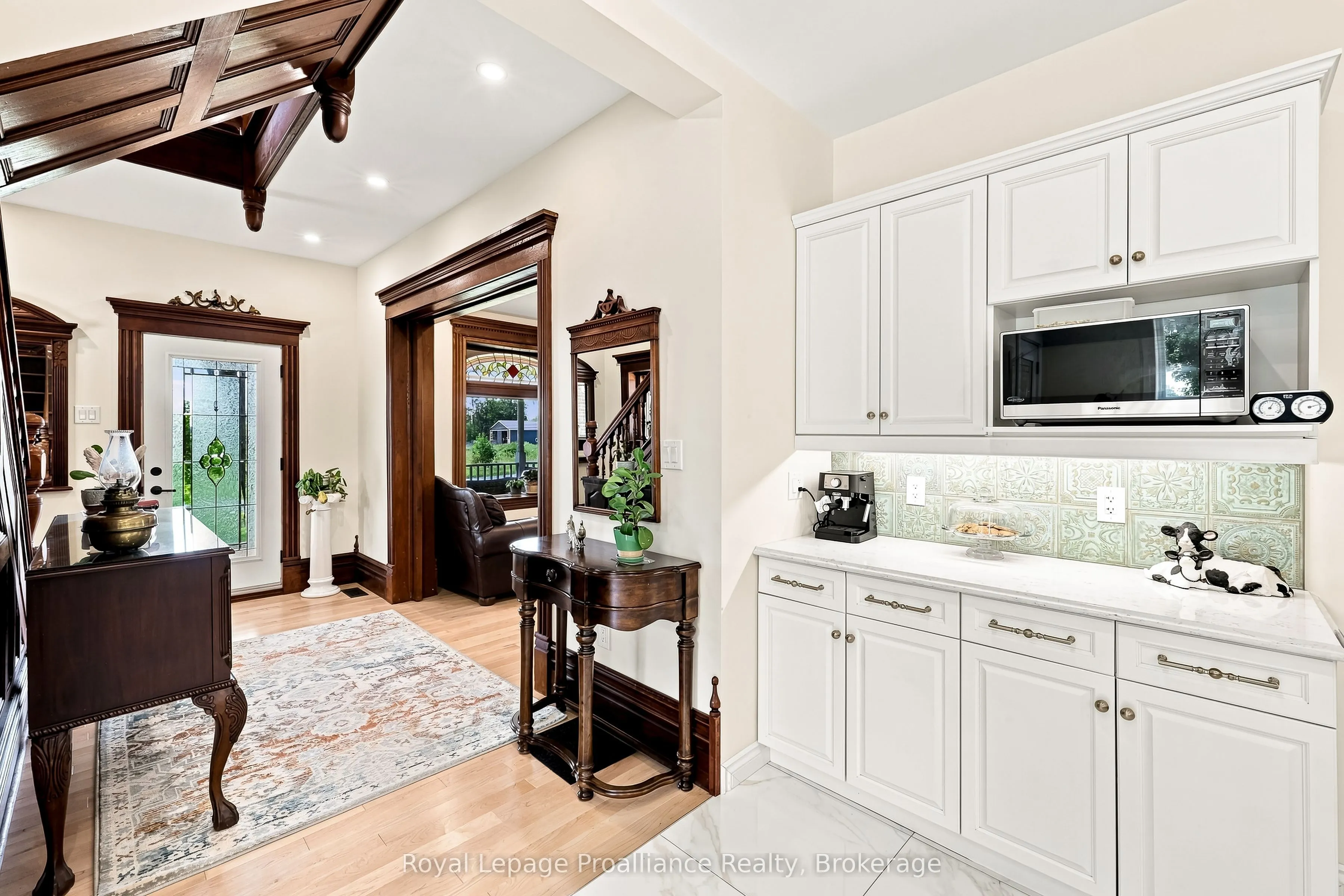 1376 Queensborough Road