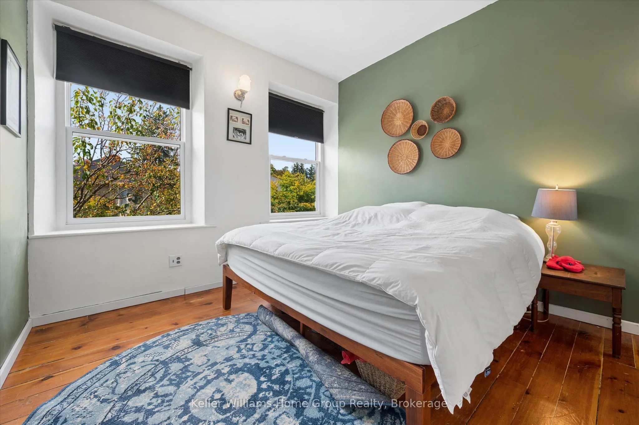 452 St Andrew Street W