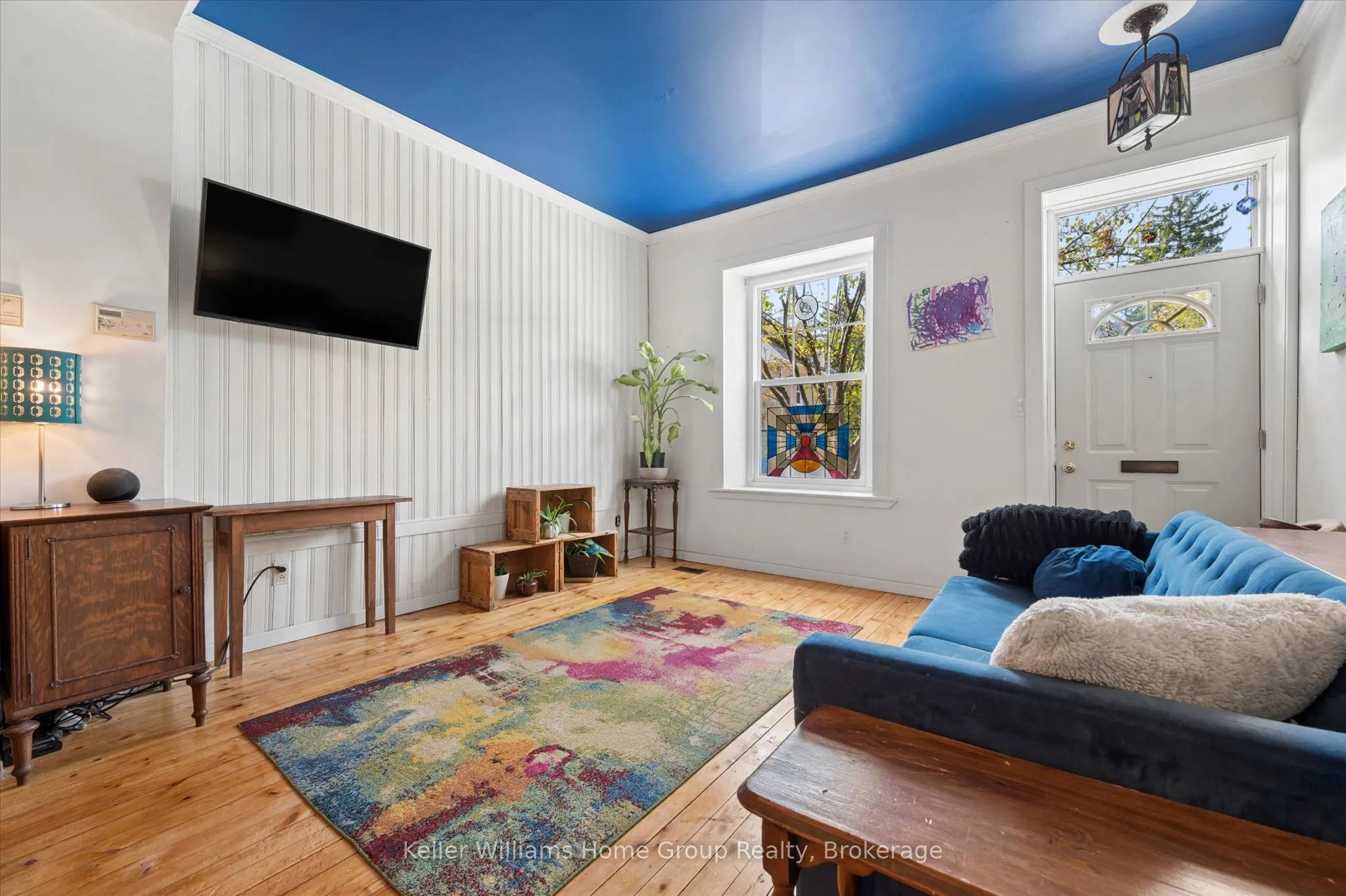 452 St Andrew Street W