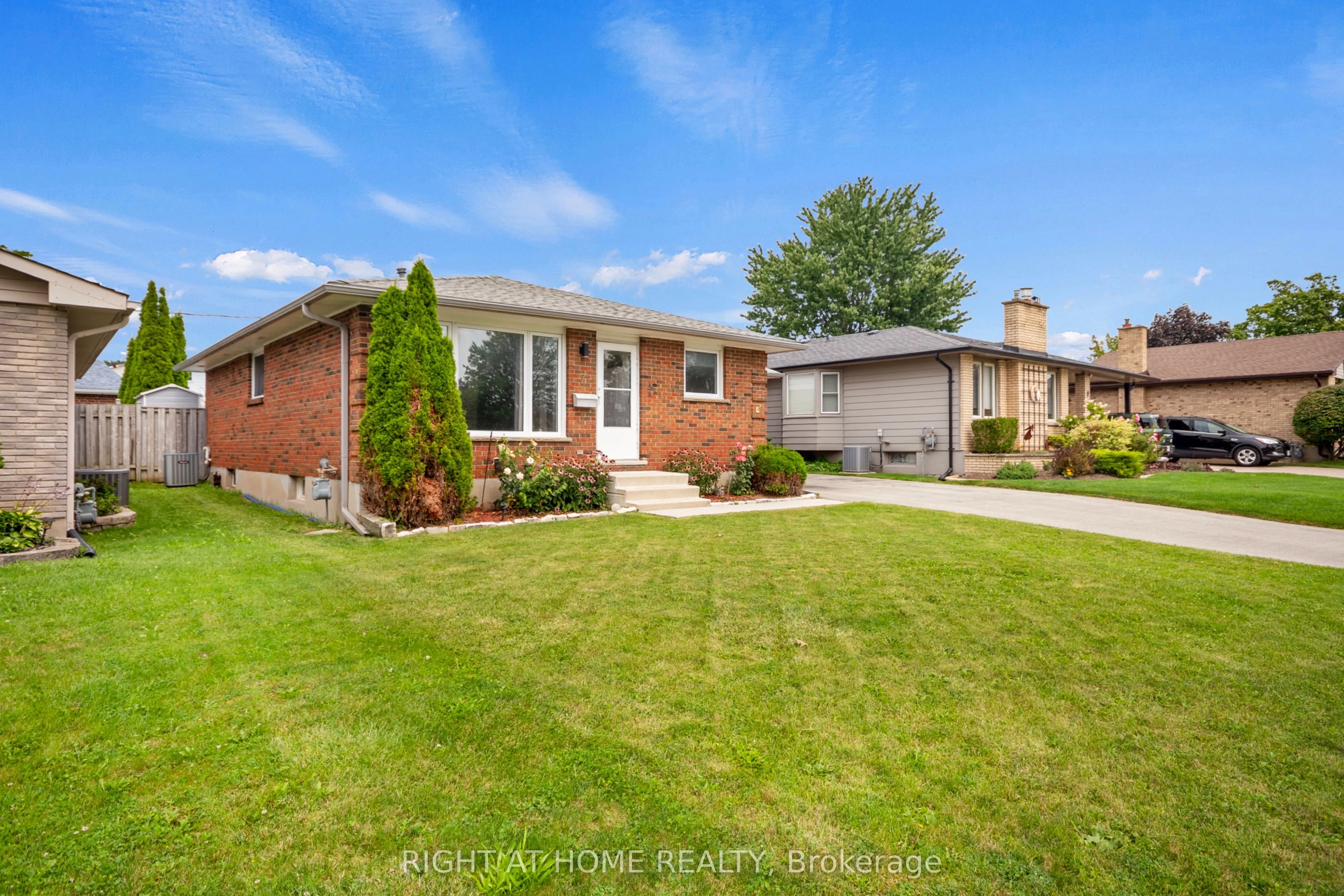 7 Raven Avenue