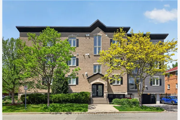 711 Churchill Avenue #401