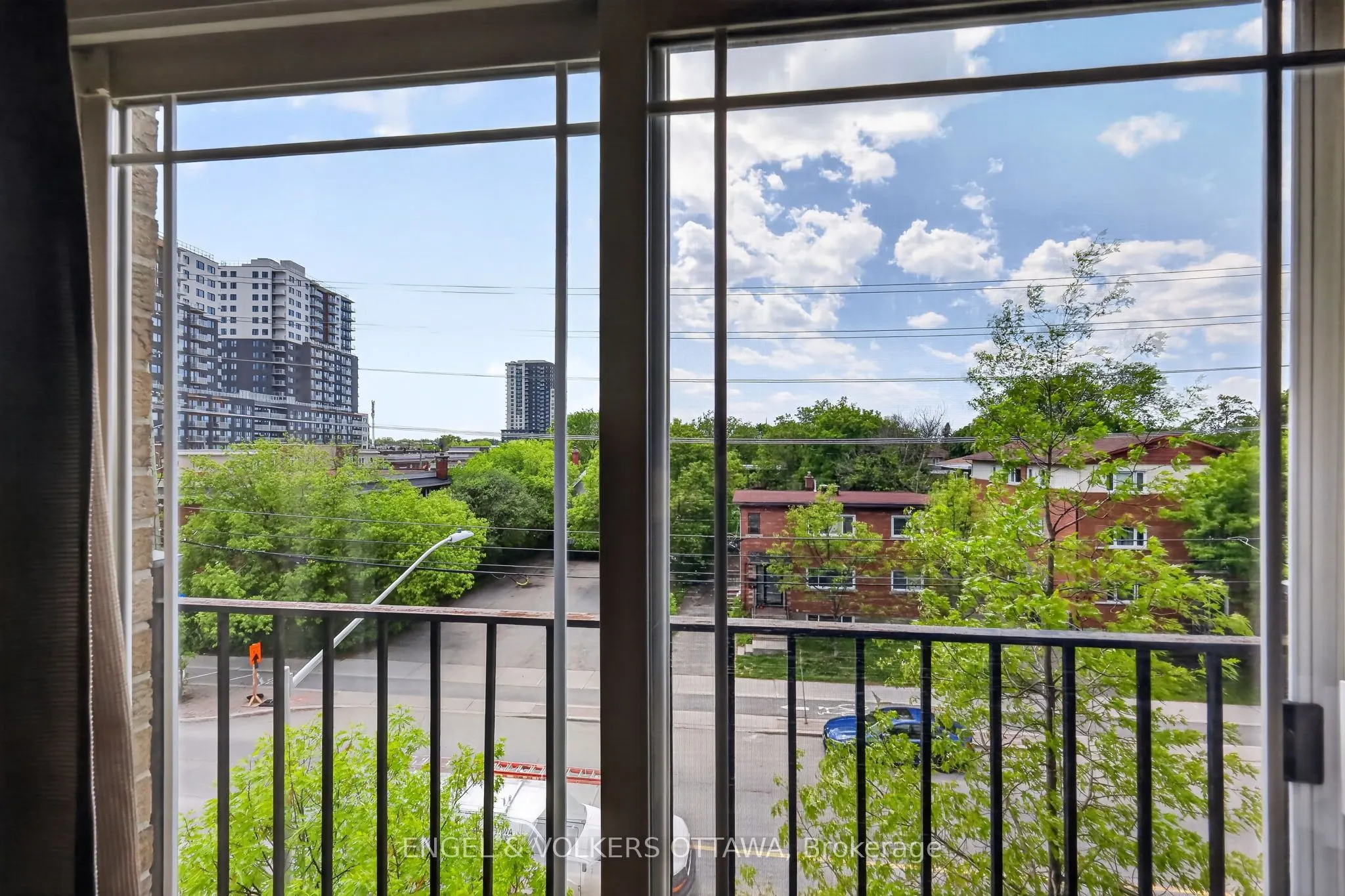 711 Churchill Avenue #401