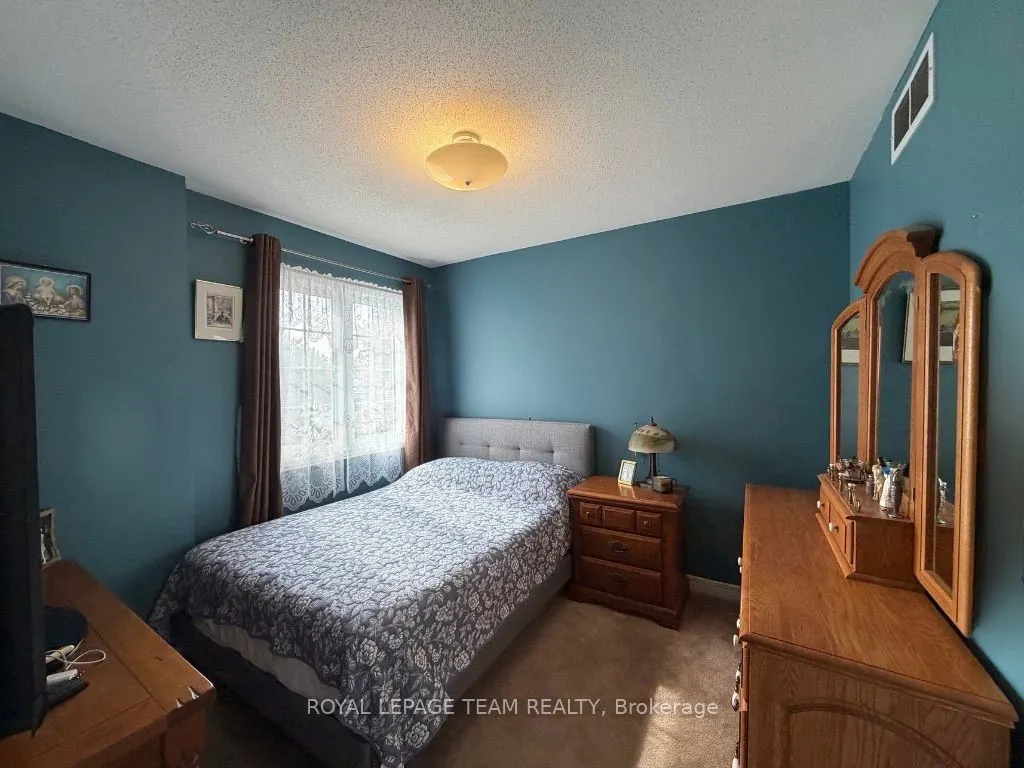 25 Redpath Drive