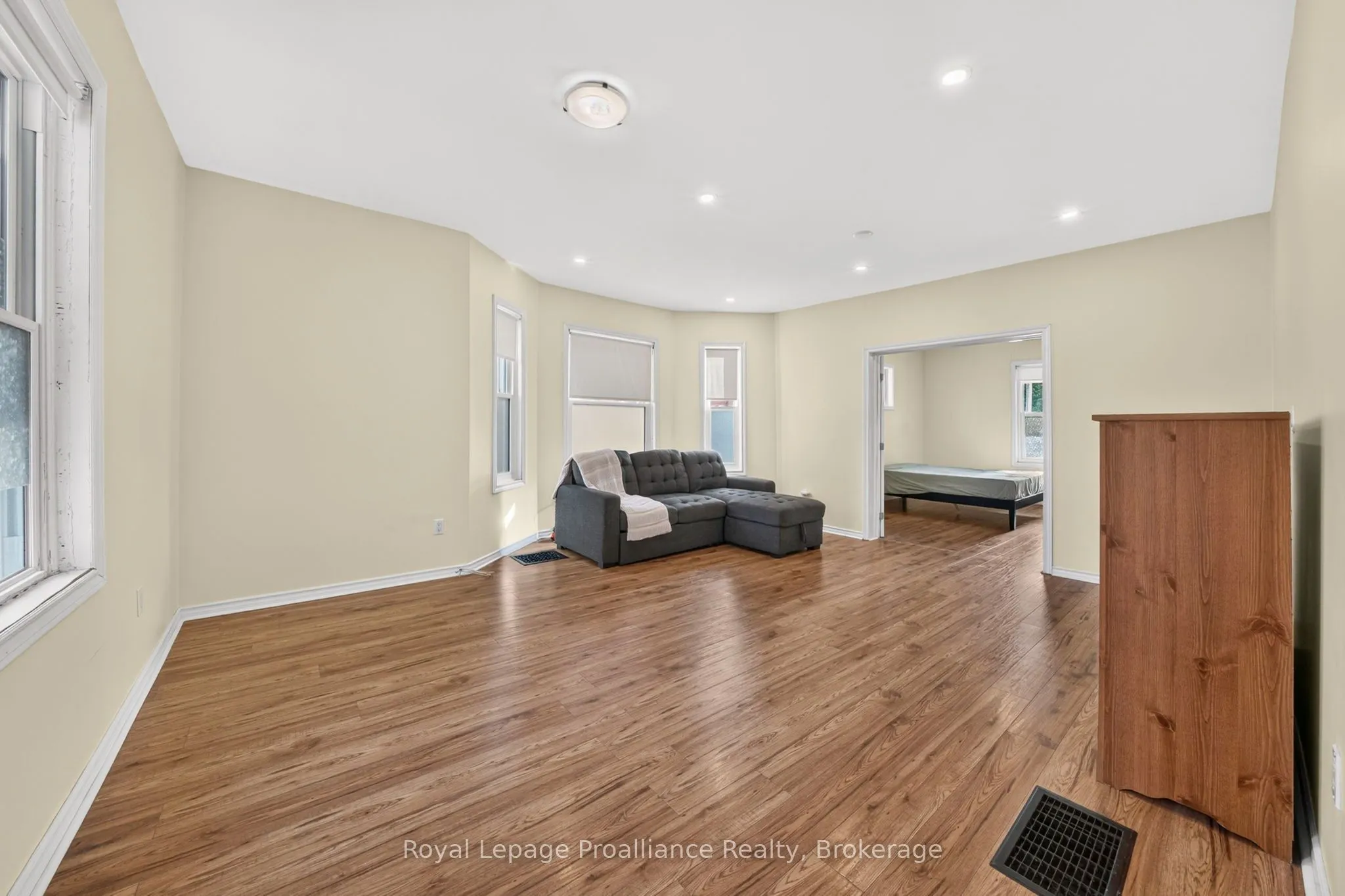 37 Lorne Avenue