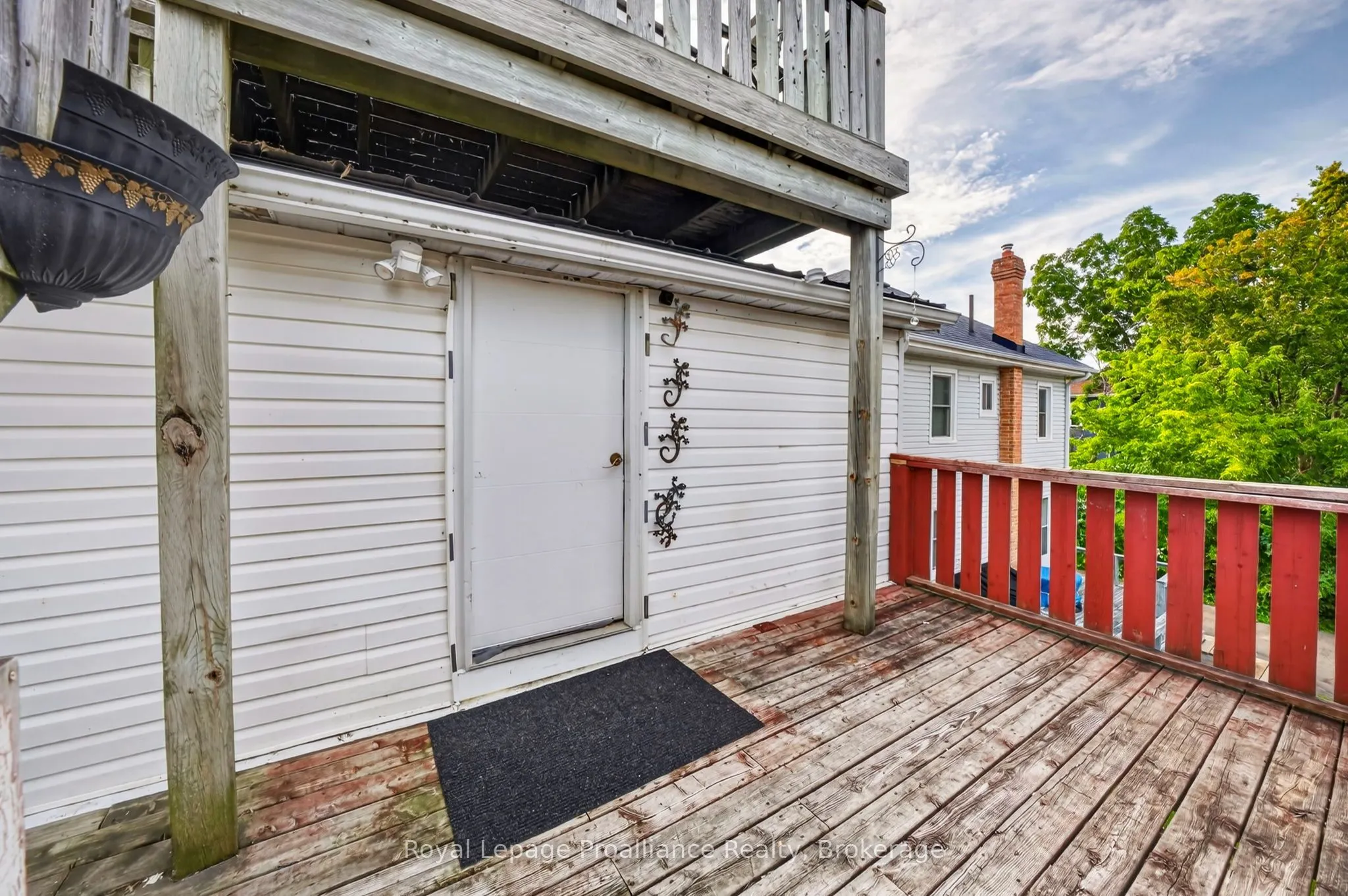 37 Lorne Avenue
