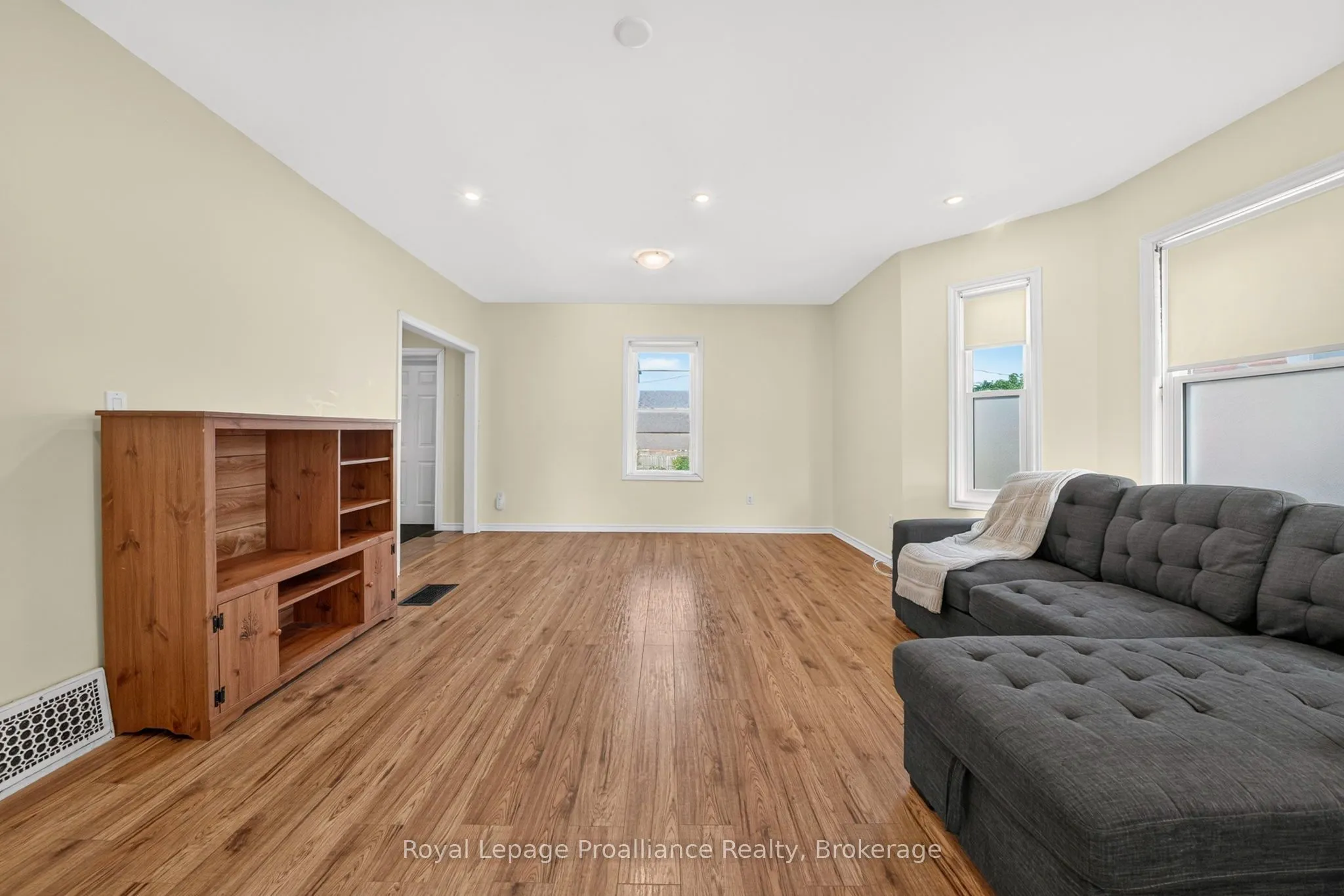 37 Lorne Avenue