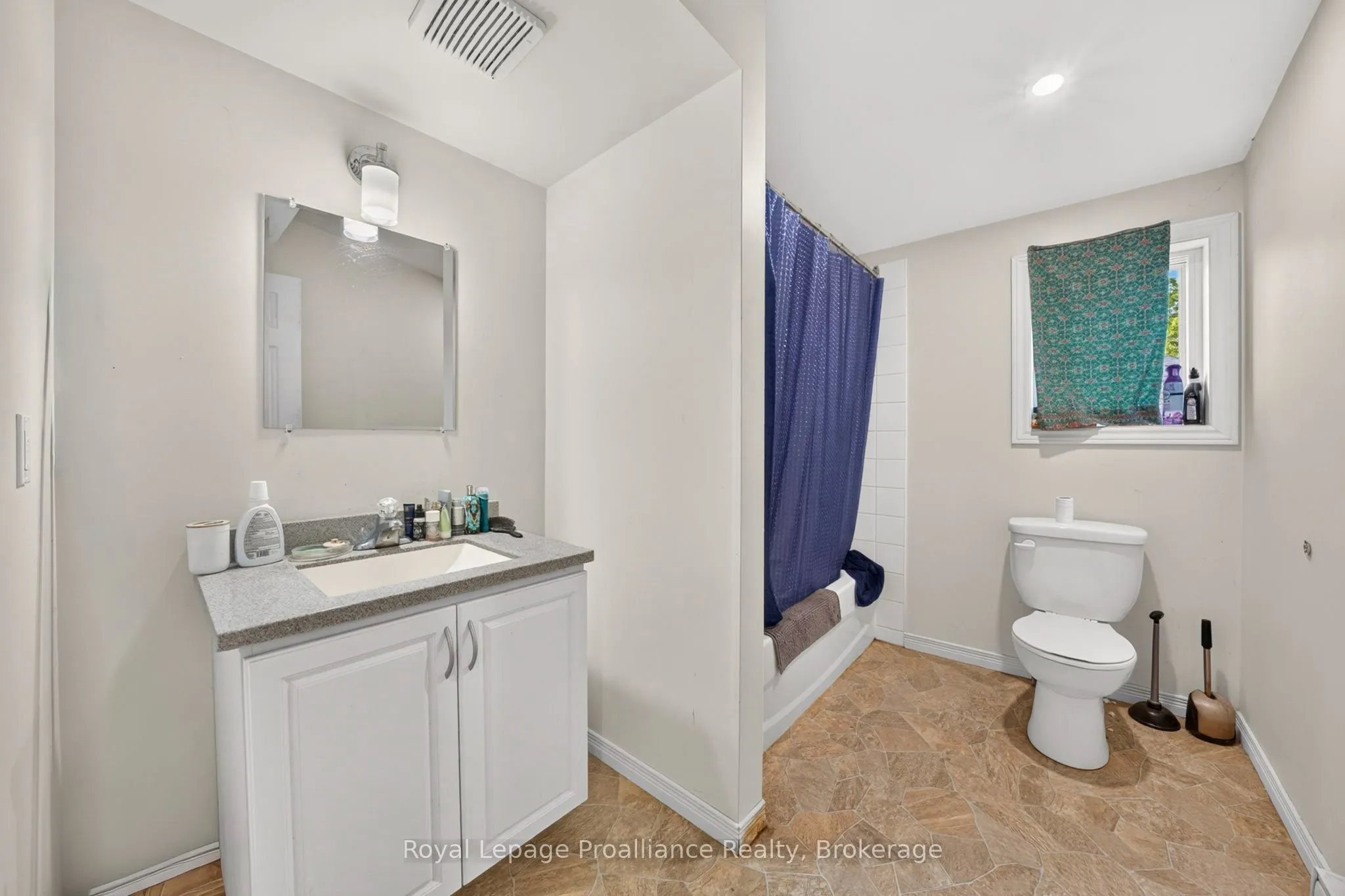 37 Lorne Avenue