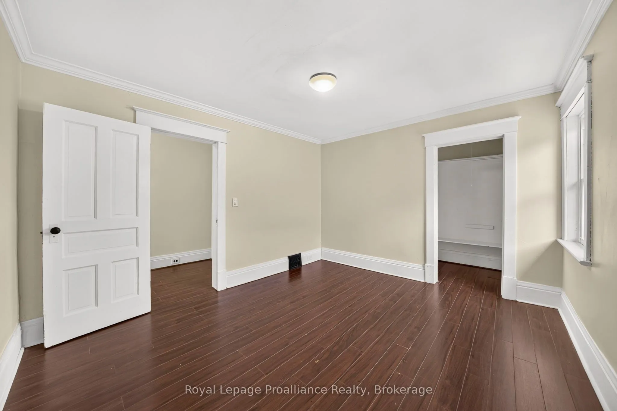 37 Lorne Avenue