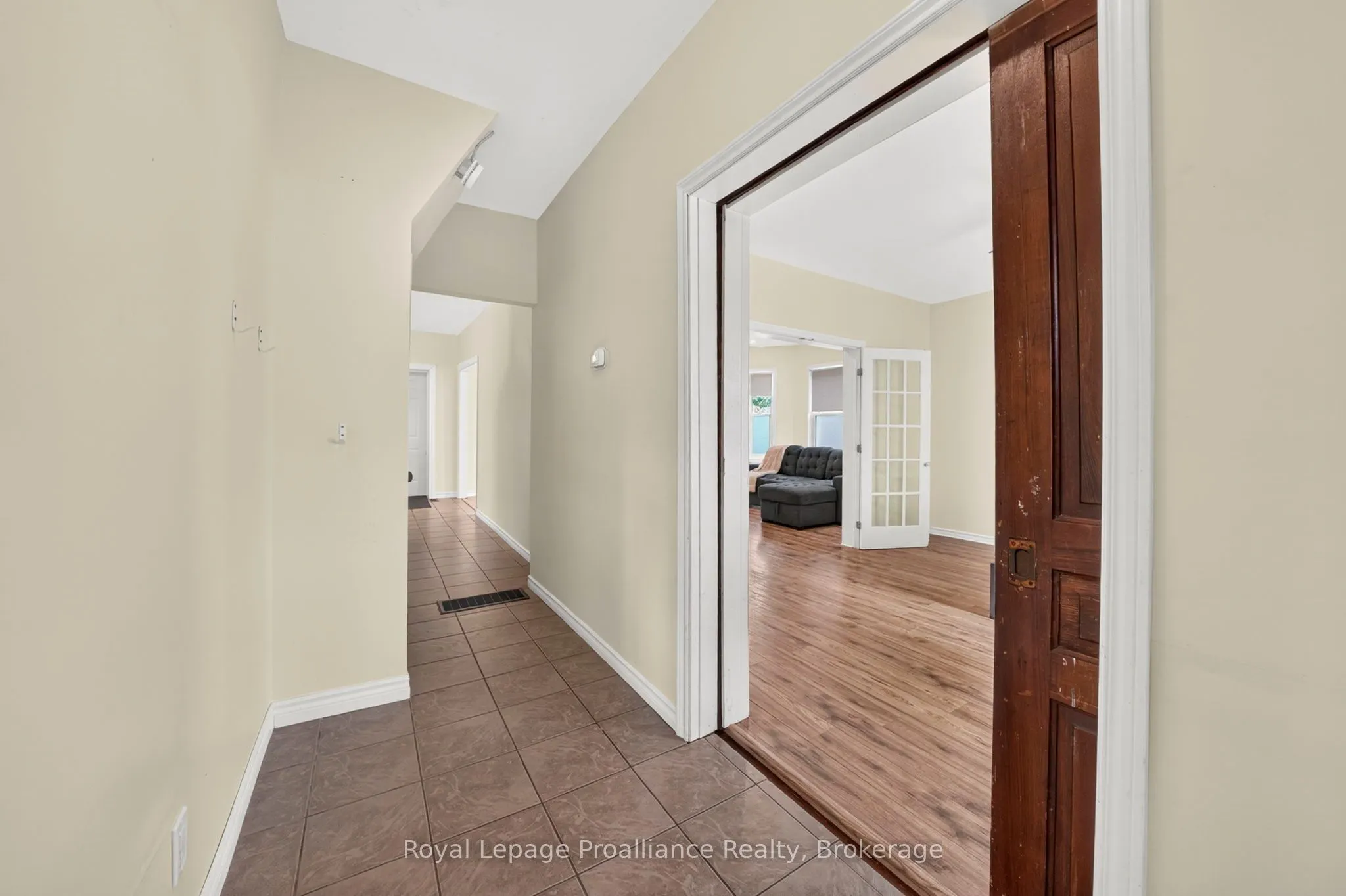 37 Lorne Avenue