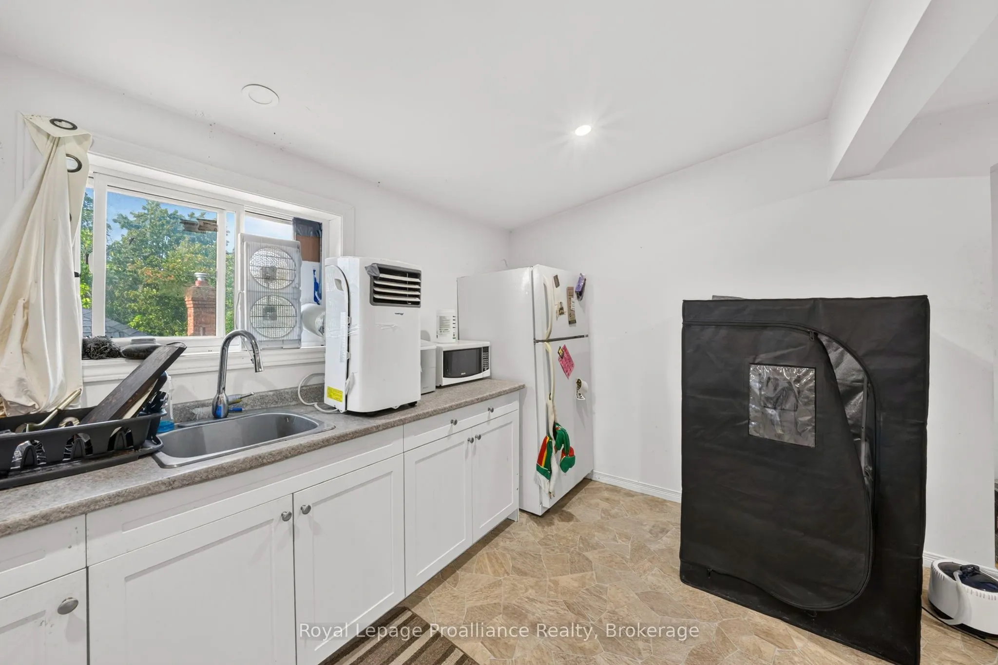 37 Lorne Avenue
