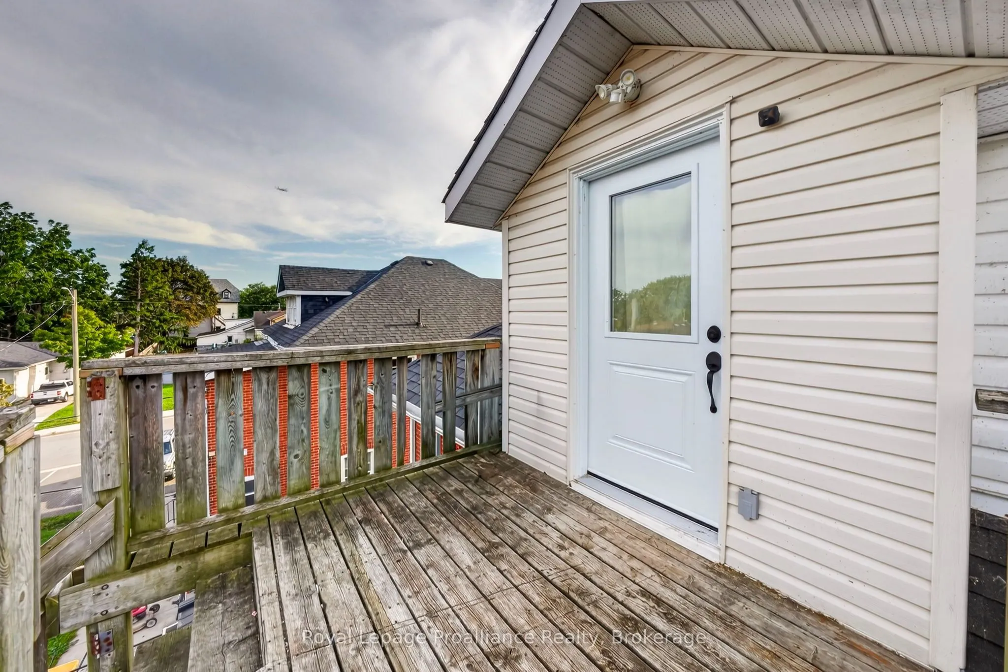 37 Lorne Avenue