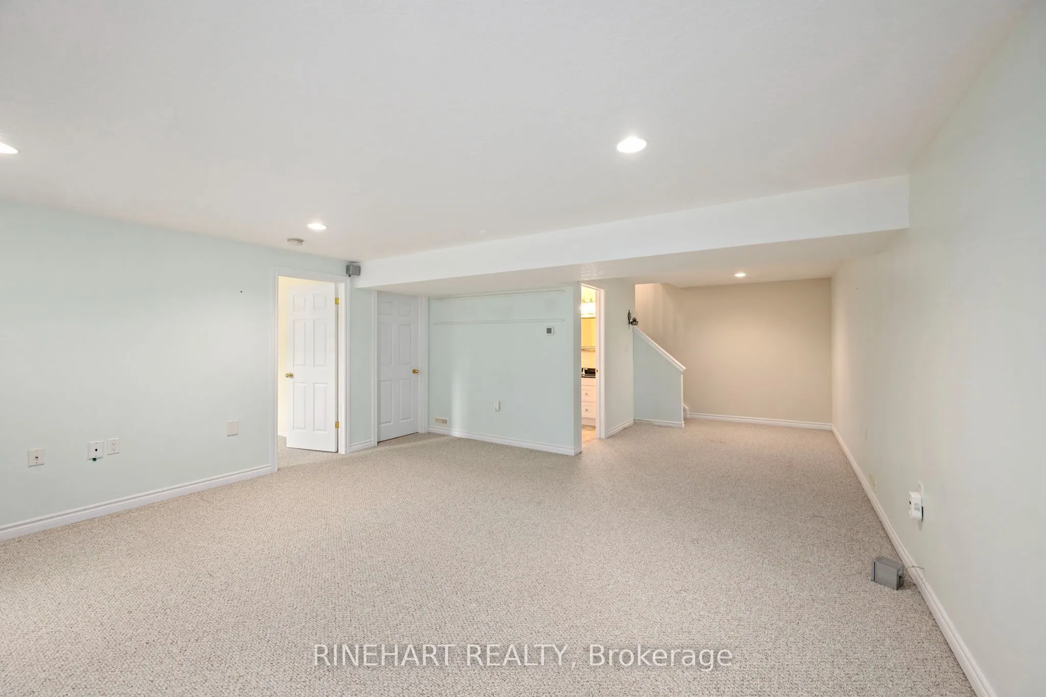 121 Meadowcreek Drive #17