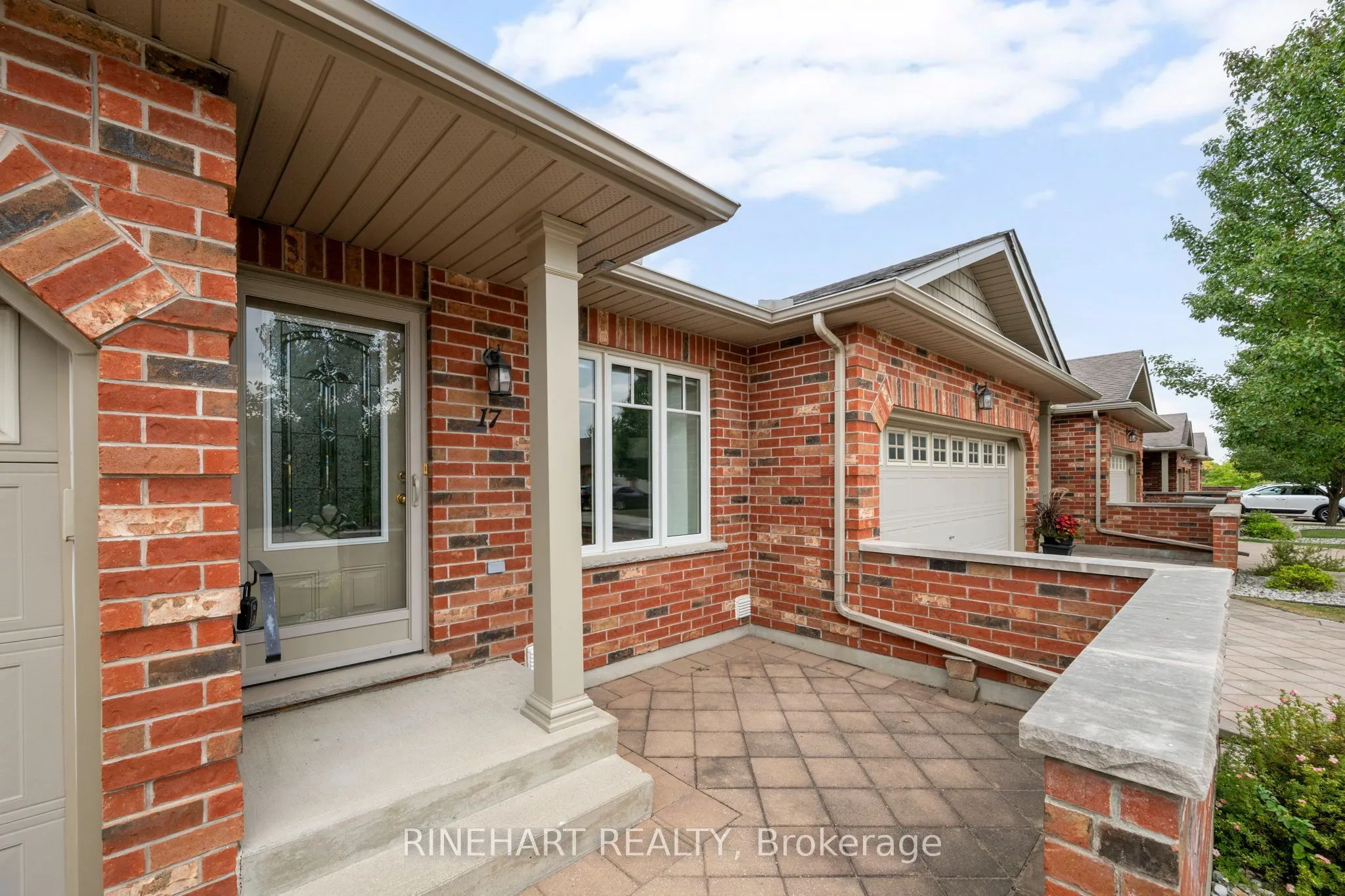 121 Meadowcreek Drive #17
