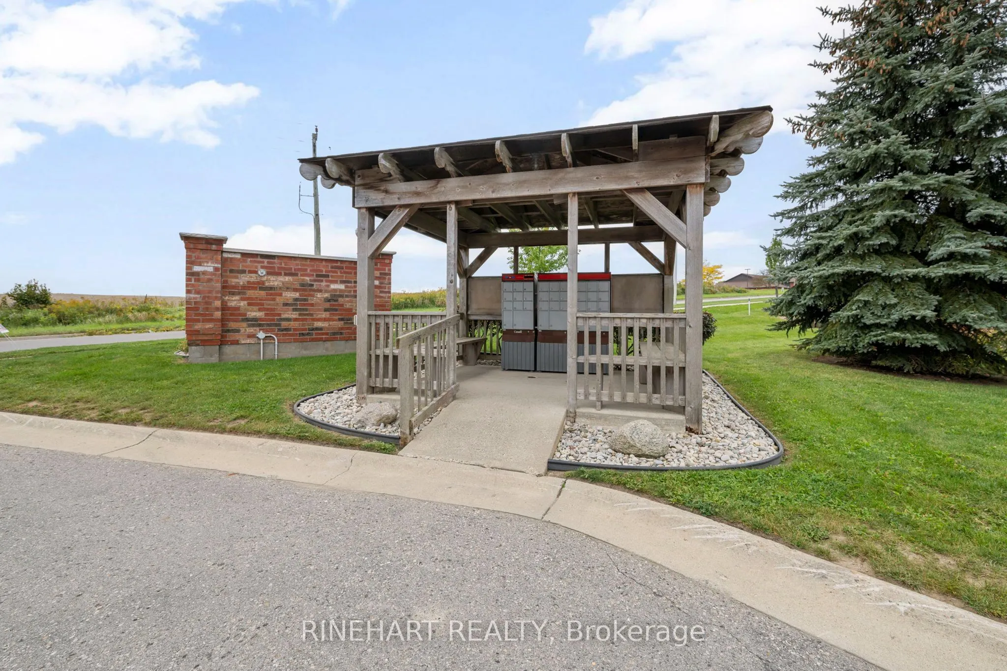 121 Meadowcreek Drive #17