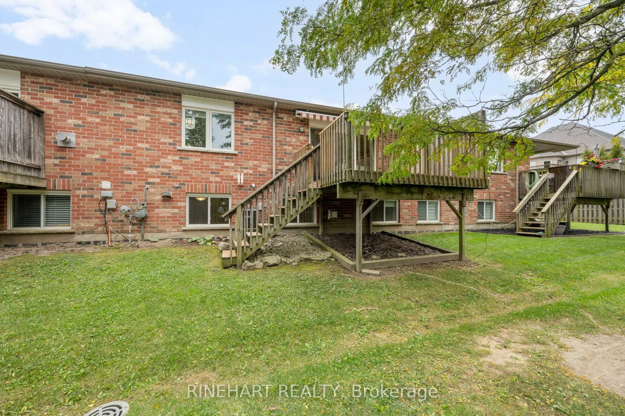 121 Meadowcreek Drive #17