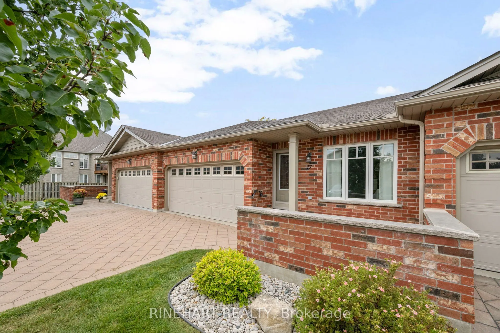 121 Meadowcreek Drive #17