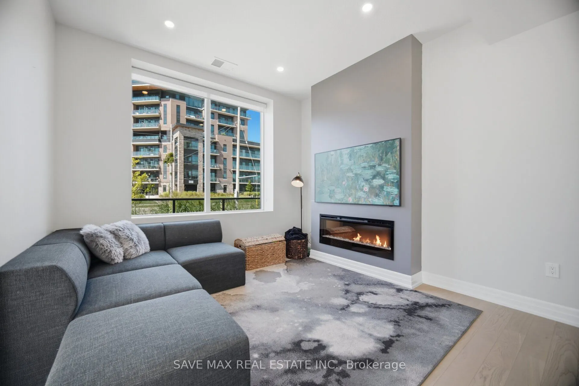 1878 Gordon Street #103