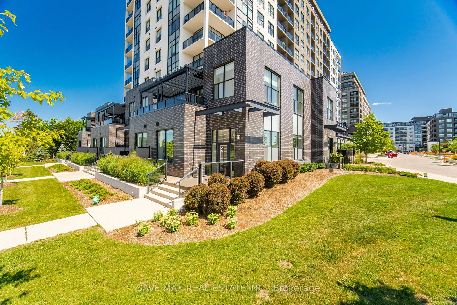 1878 Gordon Street #103