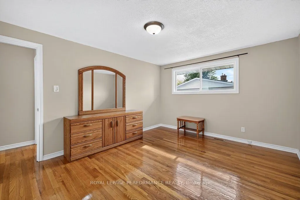 2258 Russell Road
