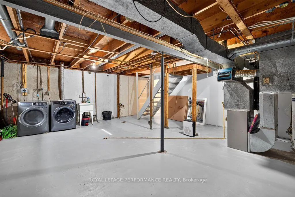 2258 Russell Road
