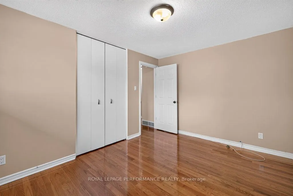 2258 Russell Road
