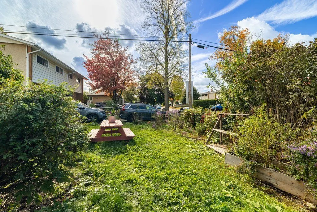 2258 Russell Road