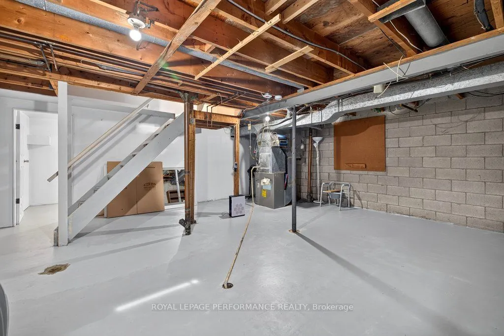 2258 Russell Road