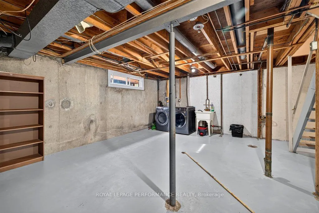 2258 Russell Road