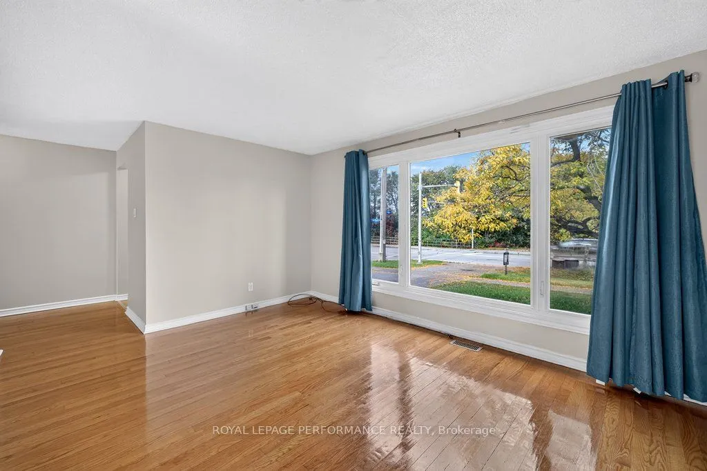 2258 Russell Road