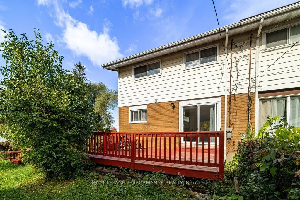 2258 Russell Road