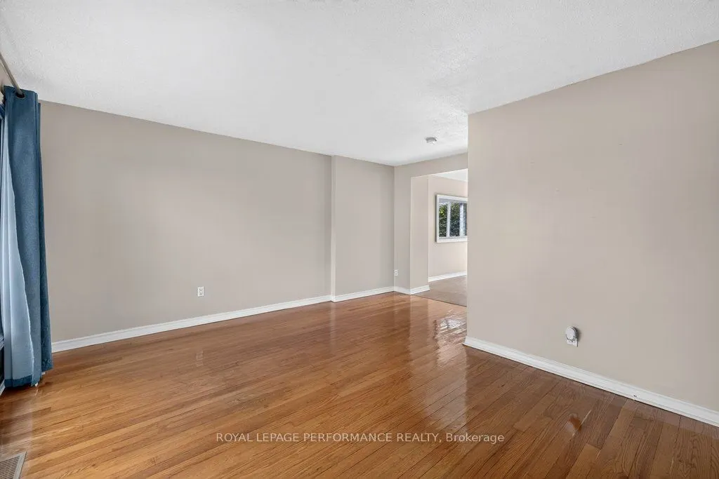 2258 Russell Road