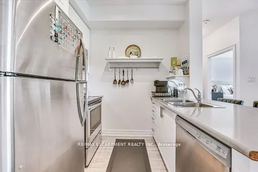 125 SHOREVIEW Place #514