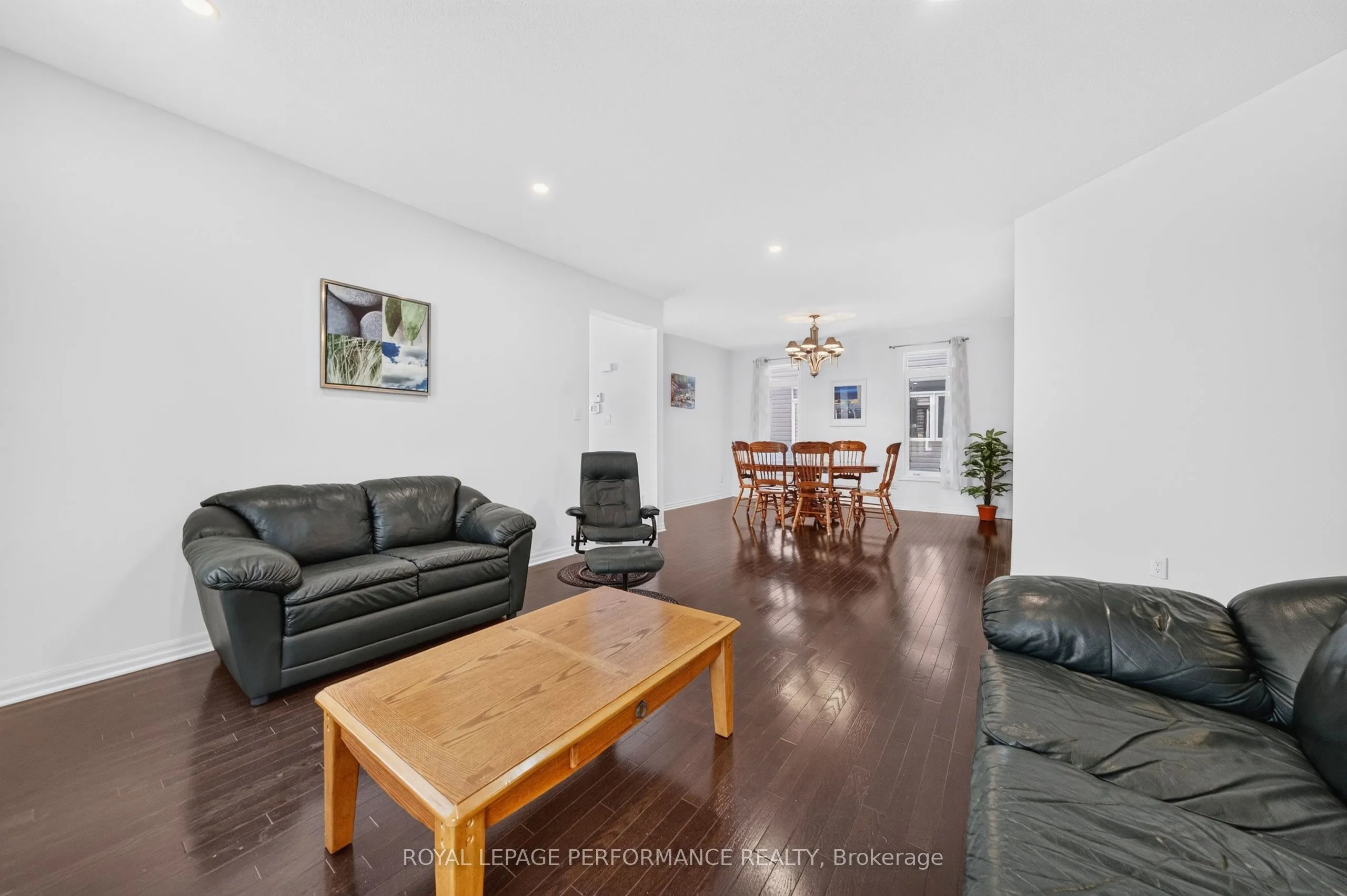 207 Dave Smith Crescent