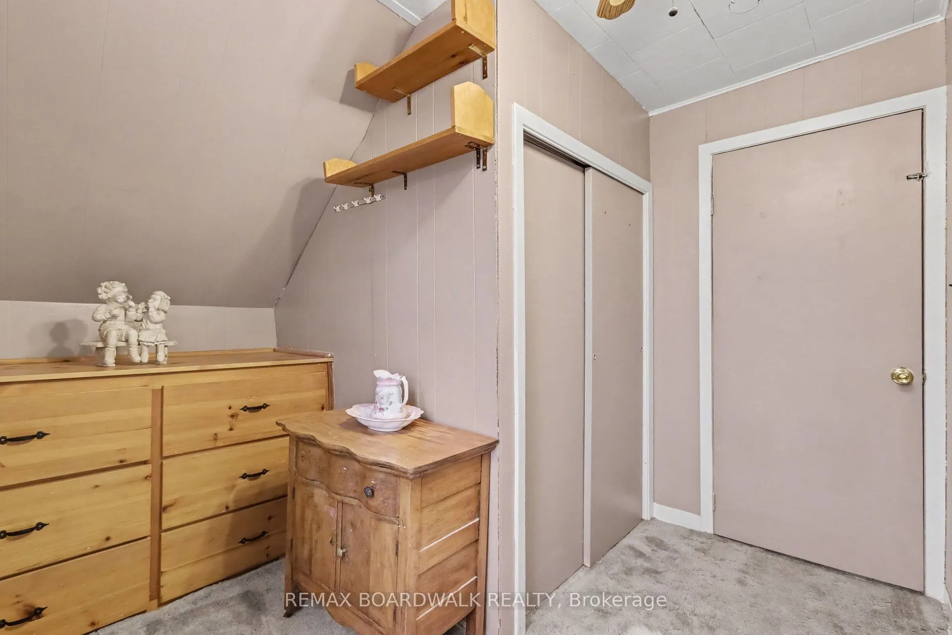 174 Munro Street