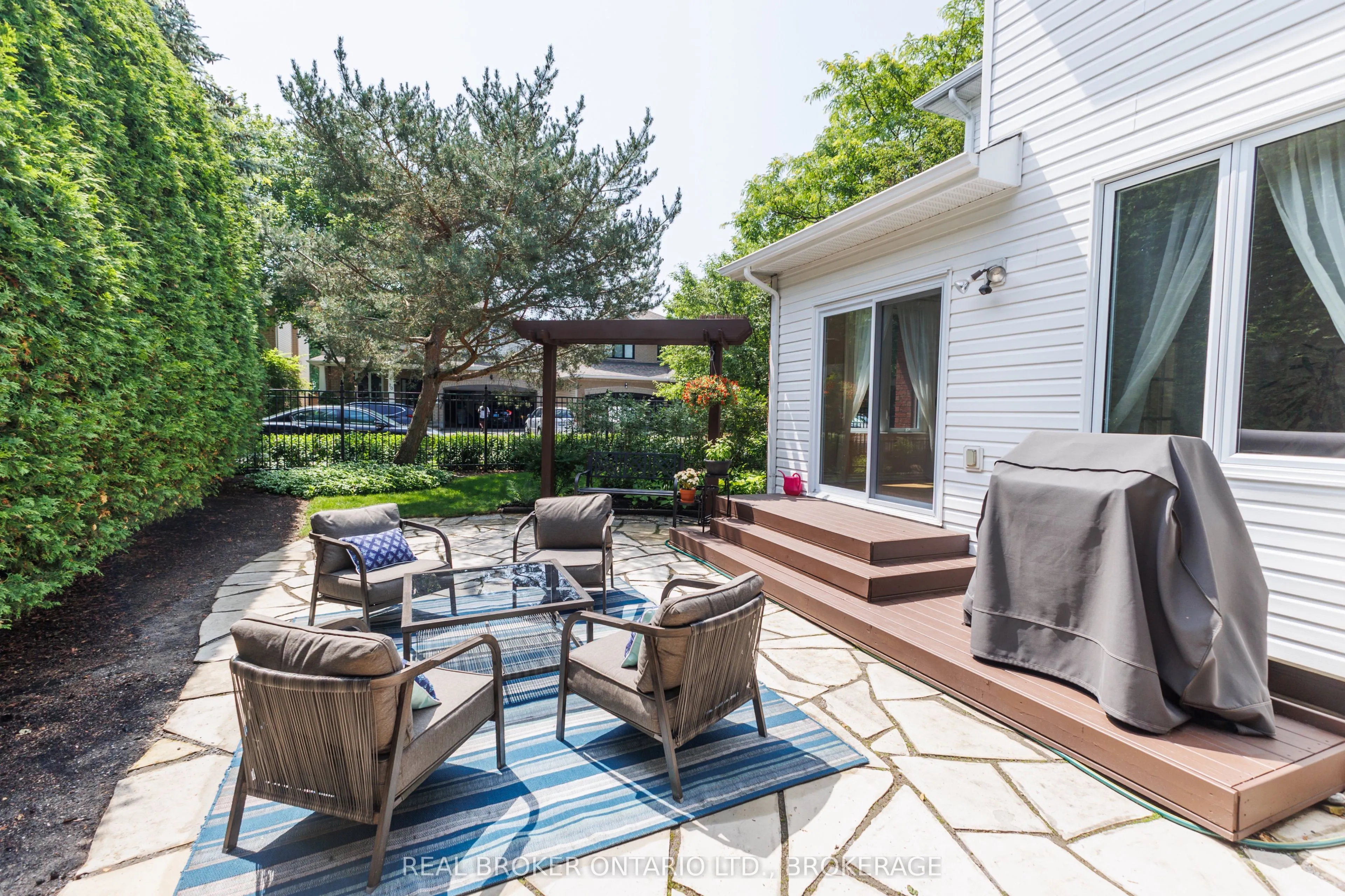 11 Redbridge Crescent