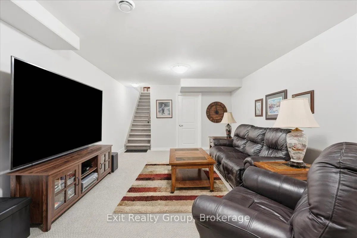 30 Sandhu Crescent