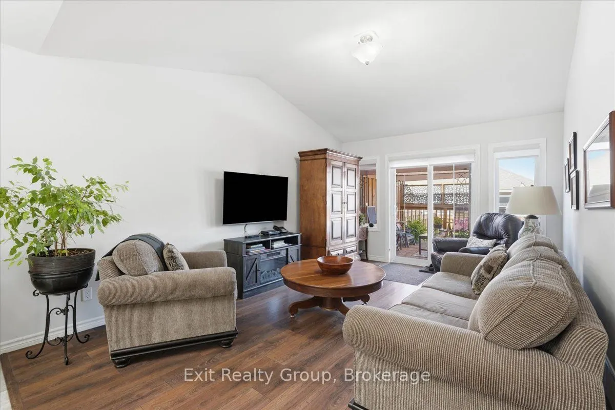 30 Sandhu Crescent