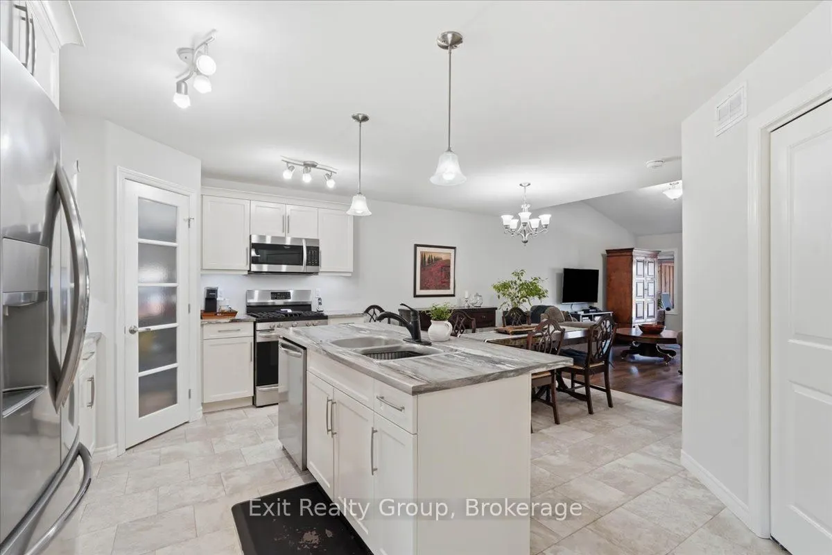 30 Sandhu Crescent