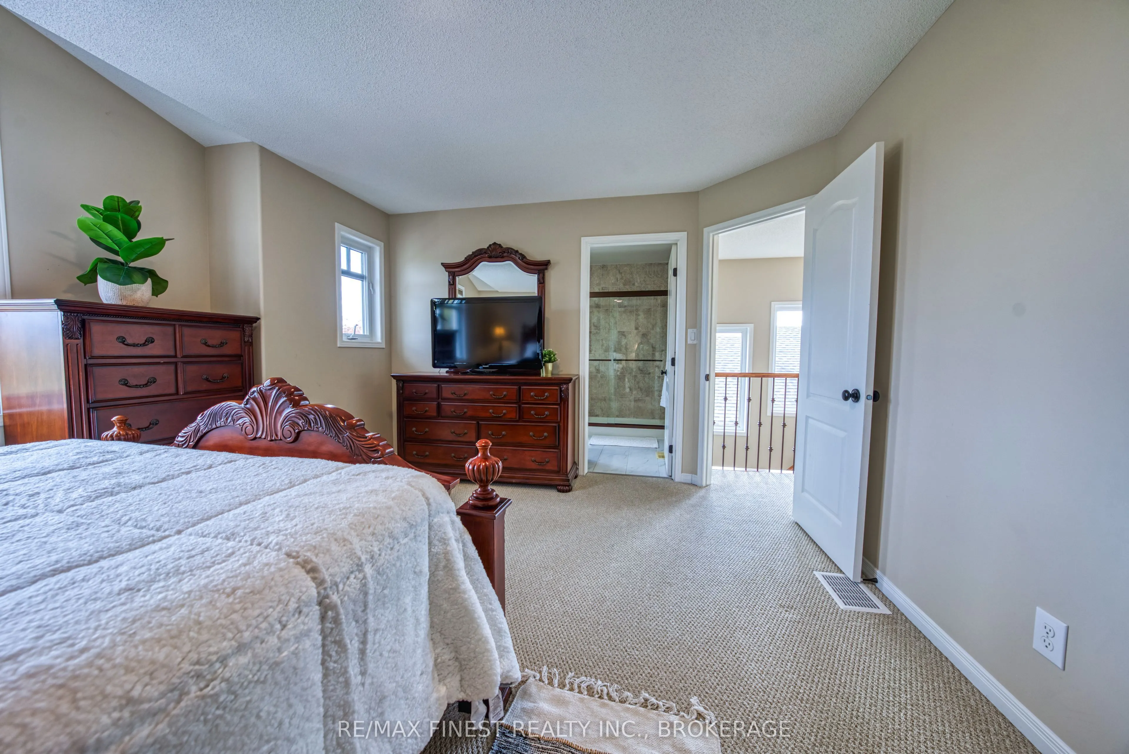 1017 Woodhaven Drive
