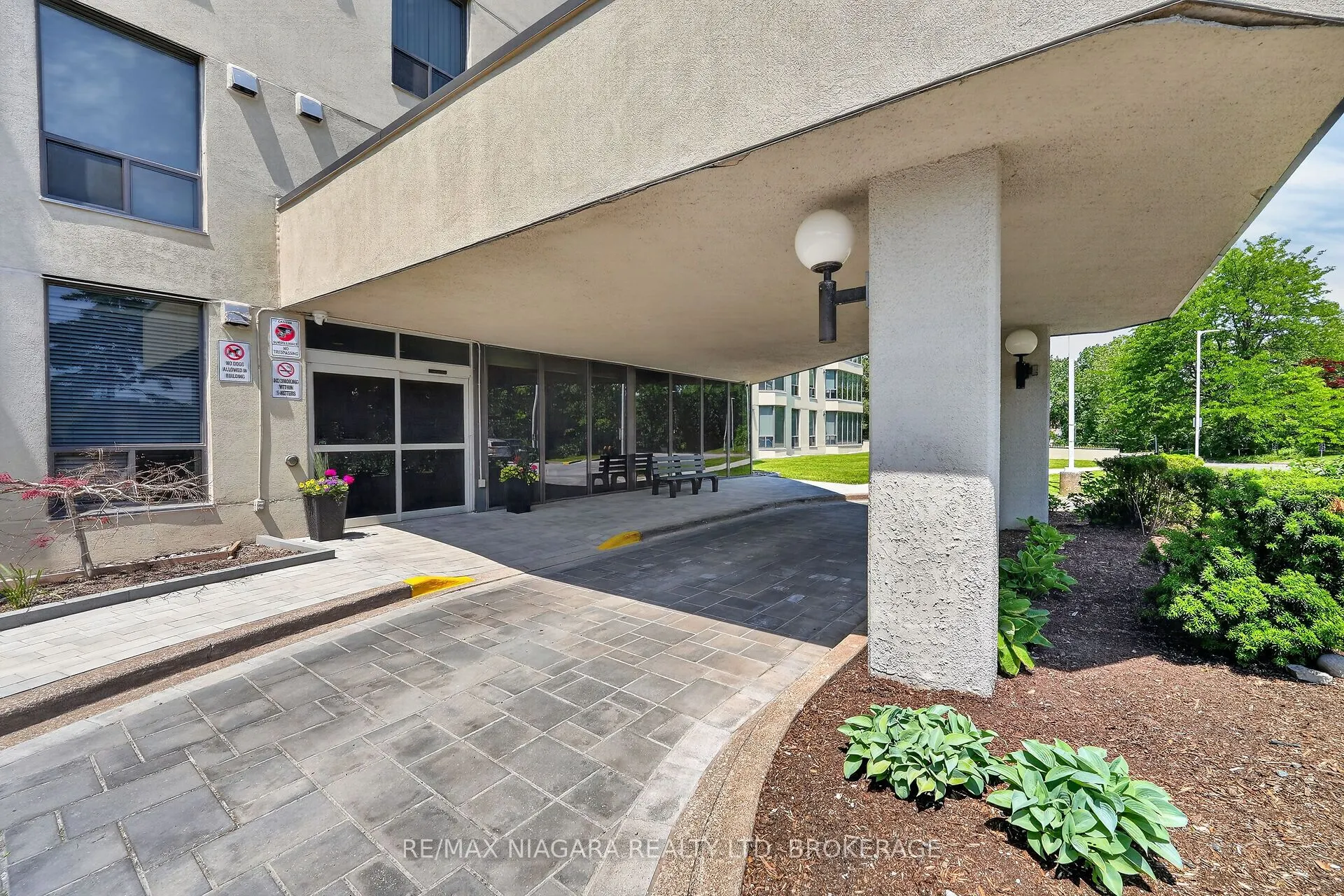 81 Scott Street #711