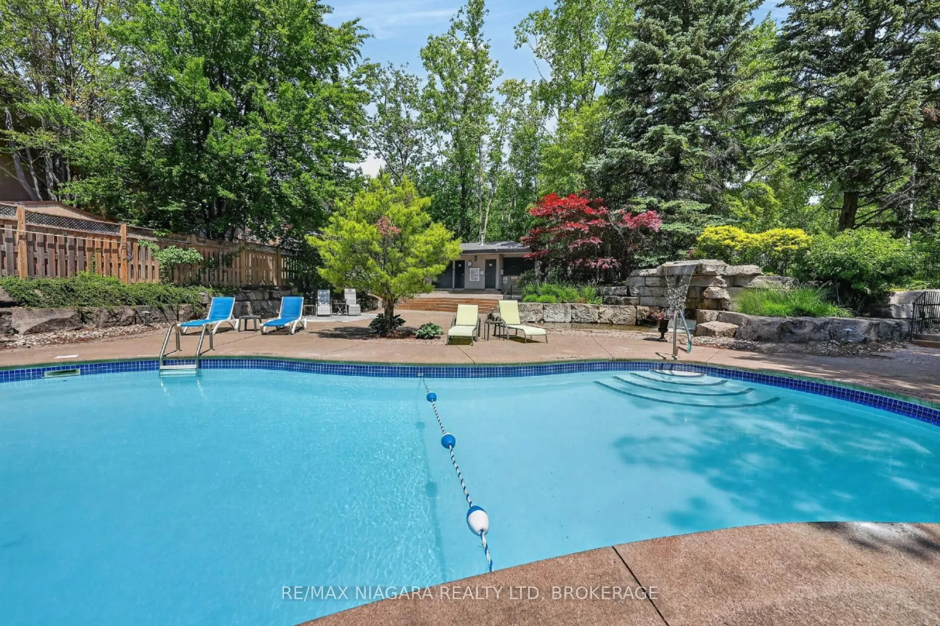 81 Scott Street #711